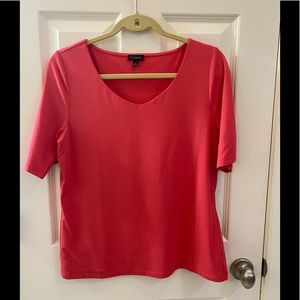 Talbots short sleeve tee with scoop neck